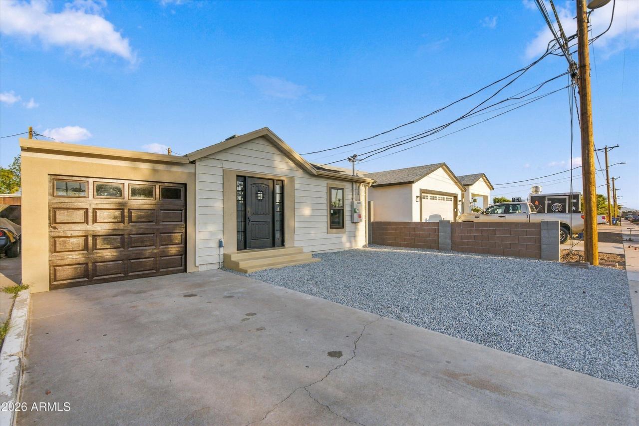 4233 N 32nd Ave., Phoenix, AZ 85017