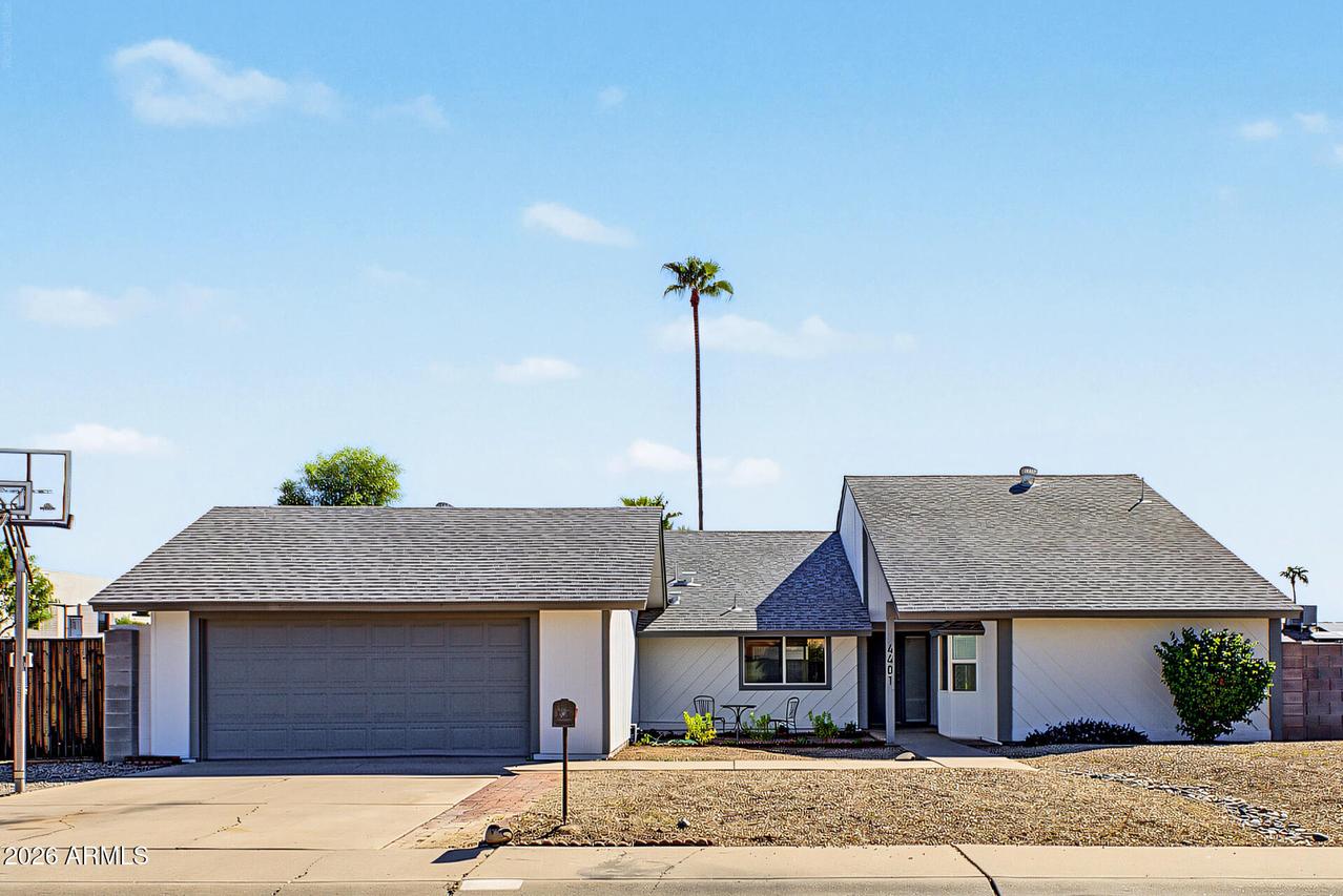 4401 W Gelding Dr., Glendale, AZ 85306
