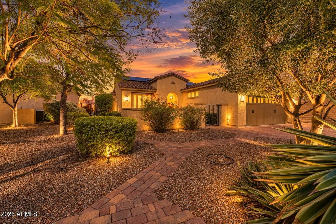 12368 W Running Deer Ct., Peoria, AZ 85383
