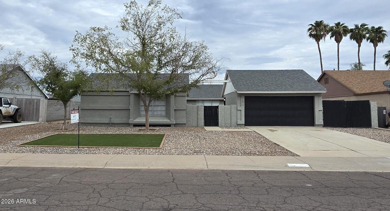 11815 N 77th Dr., Peoria, AZ 85345