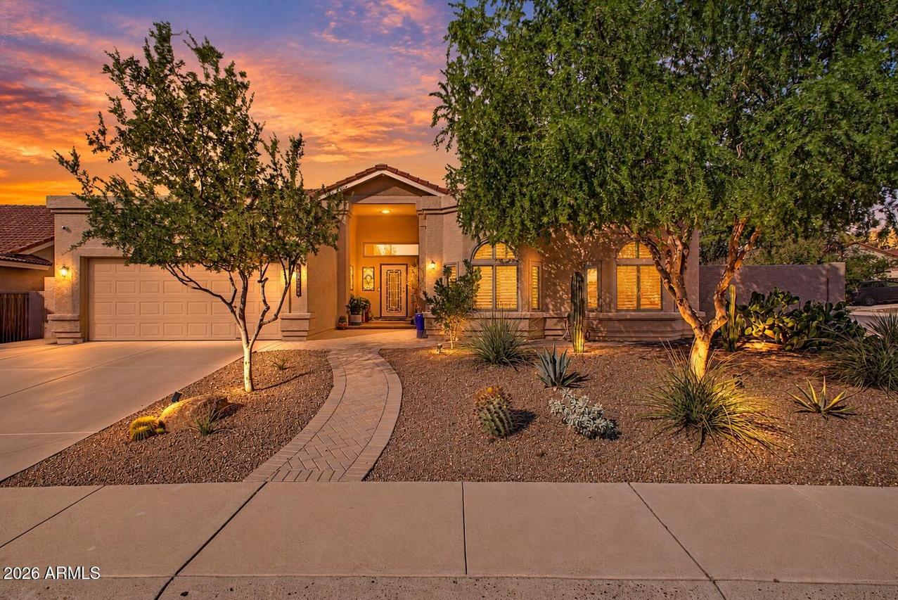 13602 S 37th St., Phoenix, AZ 85044