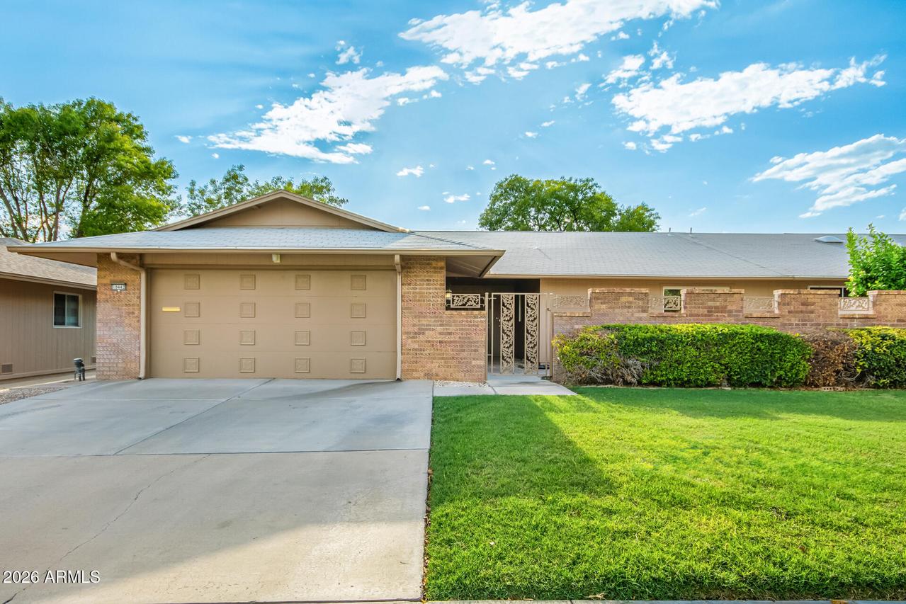 18442 N 104th Ave., Sun City, AZ 85373