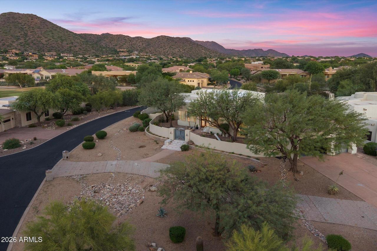 12129 N 114th Way, Scottsdale, AZ 85259