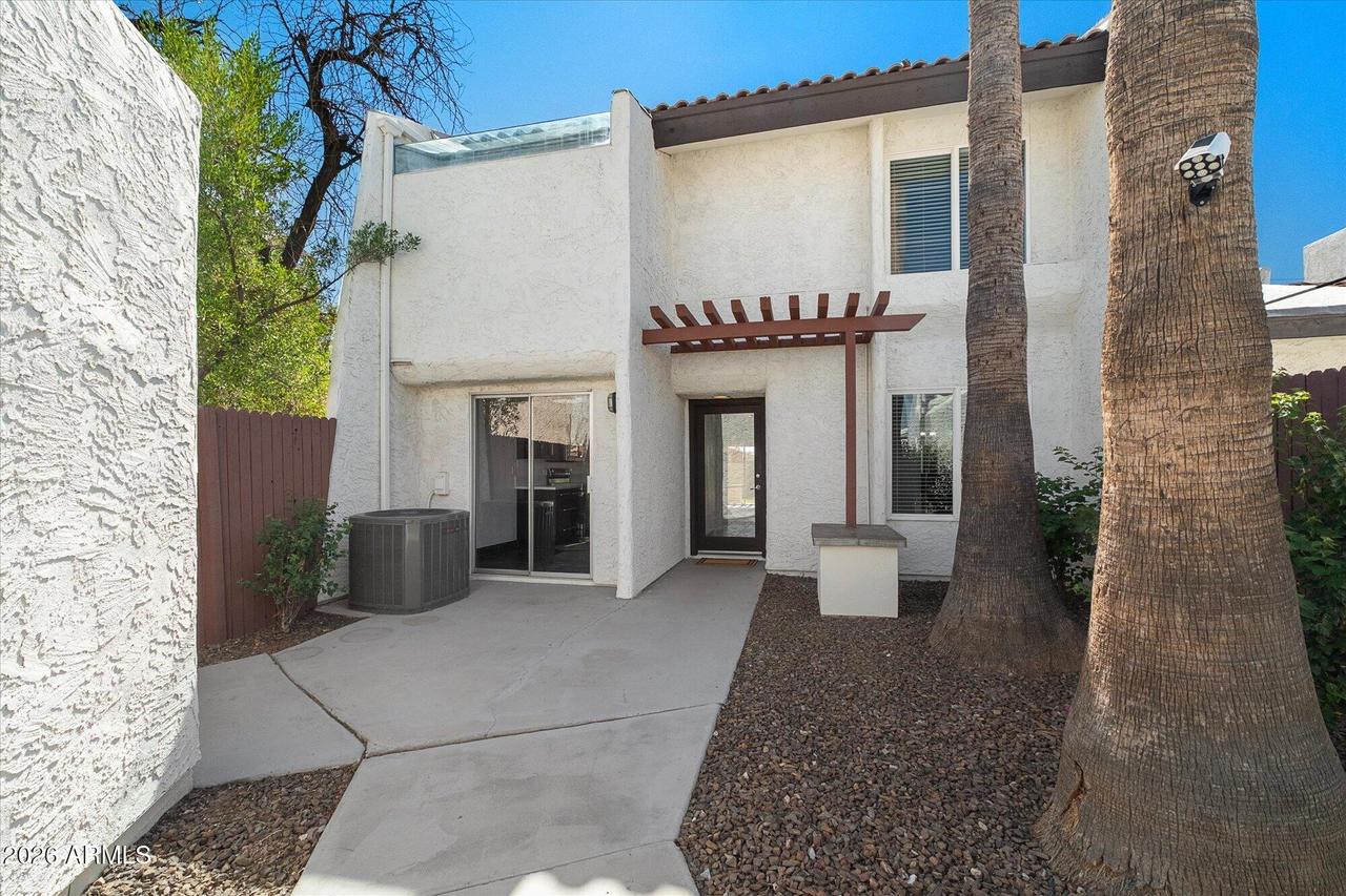 2021 E Solana Dr., Tempe, AZ 85281