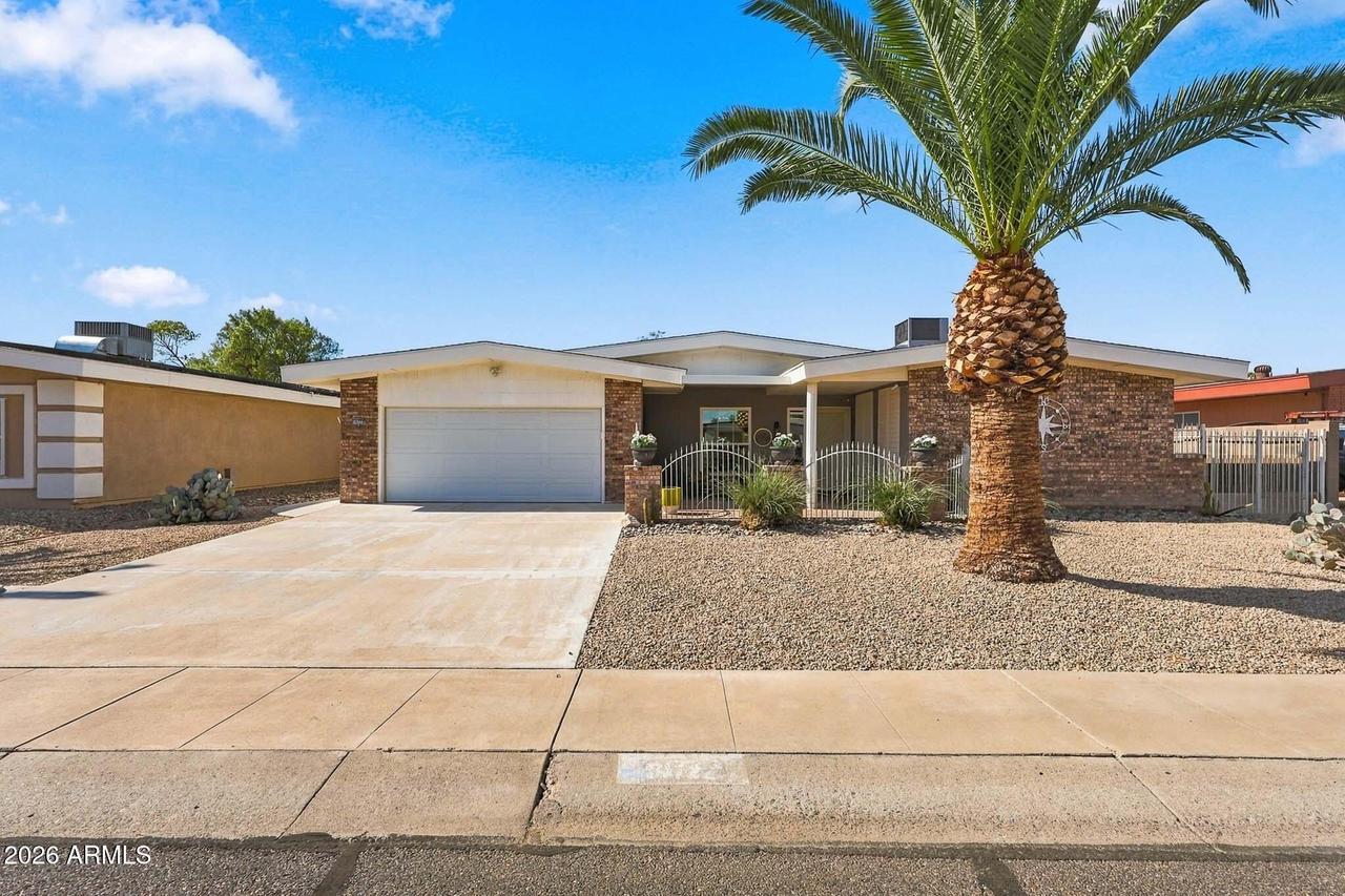 10722 W Welk Dr., Sun City, AZ 85373