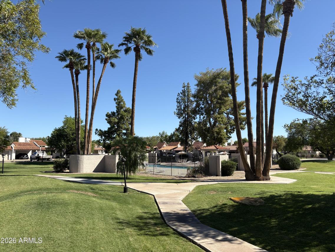 6527 N Maryland Cir., Phoenix, AZ 85013