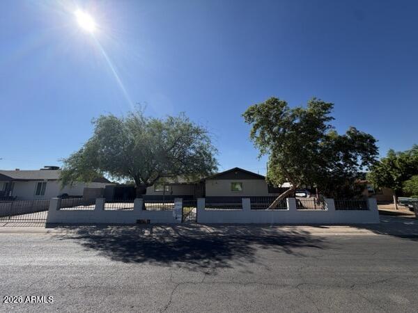 7527 W Indianola Ave., Phoenix, AZ 85033