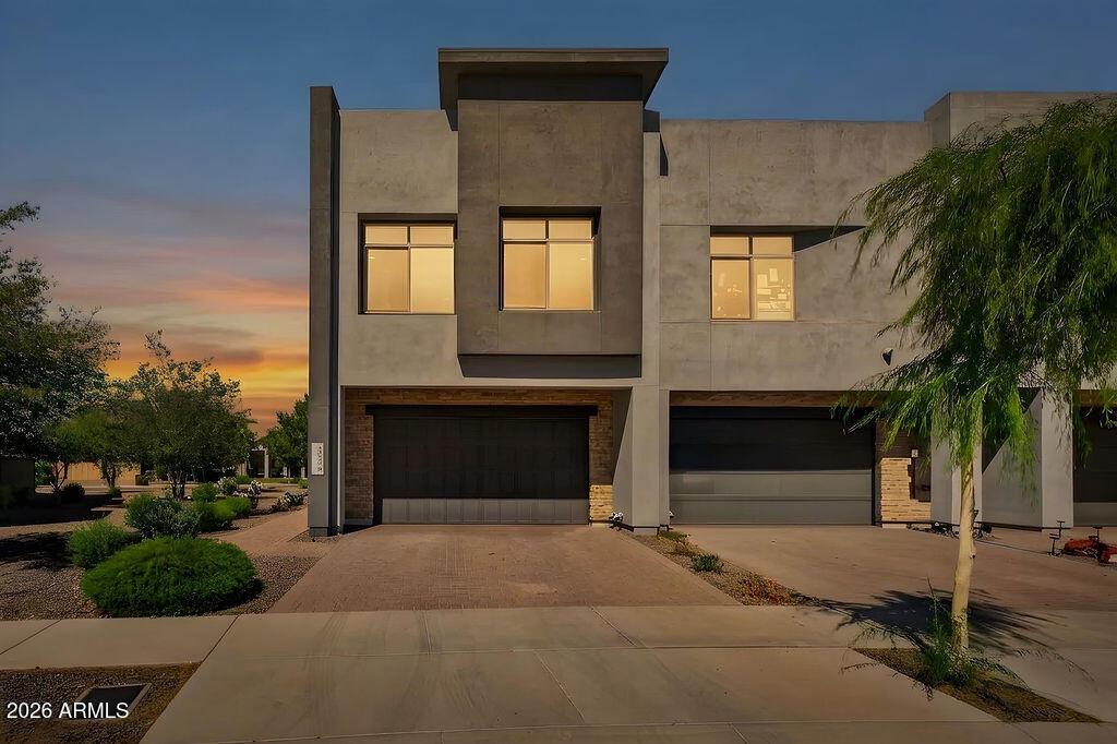 1944 W Kinfield Tr., Phoenix, AZ 85085
