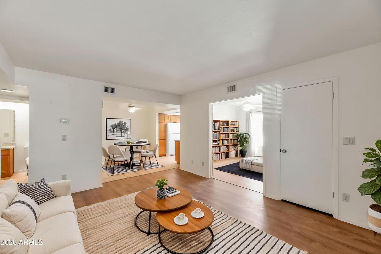 700 E Mesquite Cir. #P114, Tempe, AZ 85288