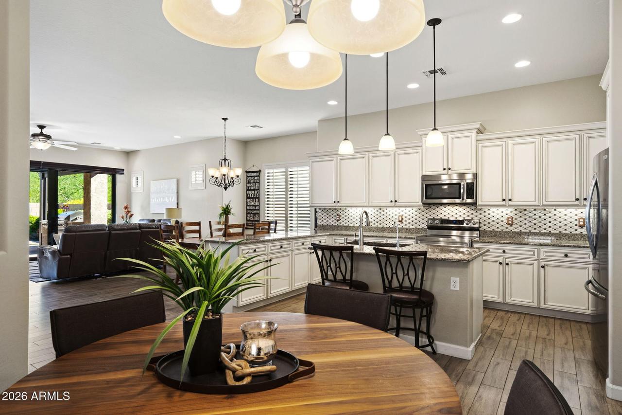 1809 N Trowbridge, Mesa, AZ 85207