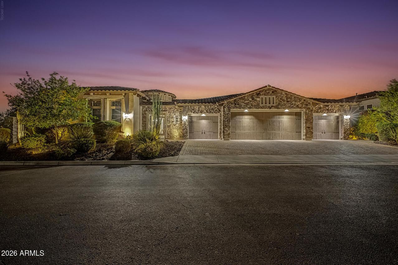 1734 N Luther, Mesa, AZ 85207