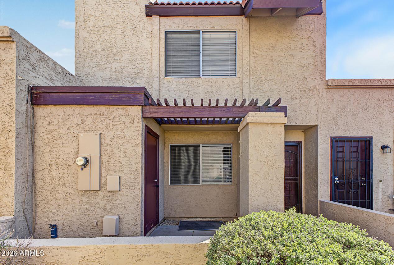 2106 W Pontiac Dr., Phoenix, AZ 85027