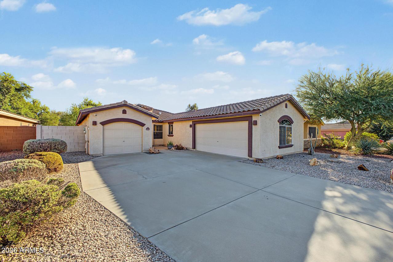 2521 W Darrel Rd., Phoenix, AZ 85041