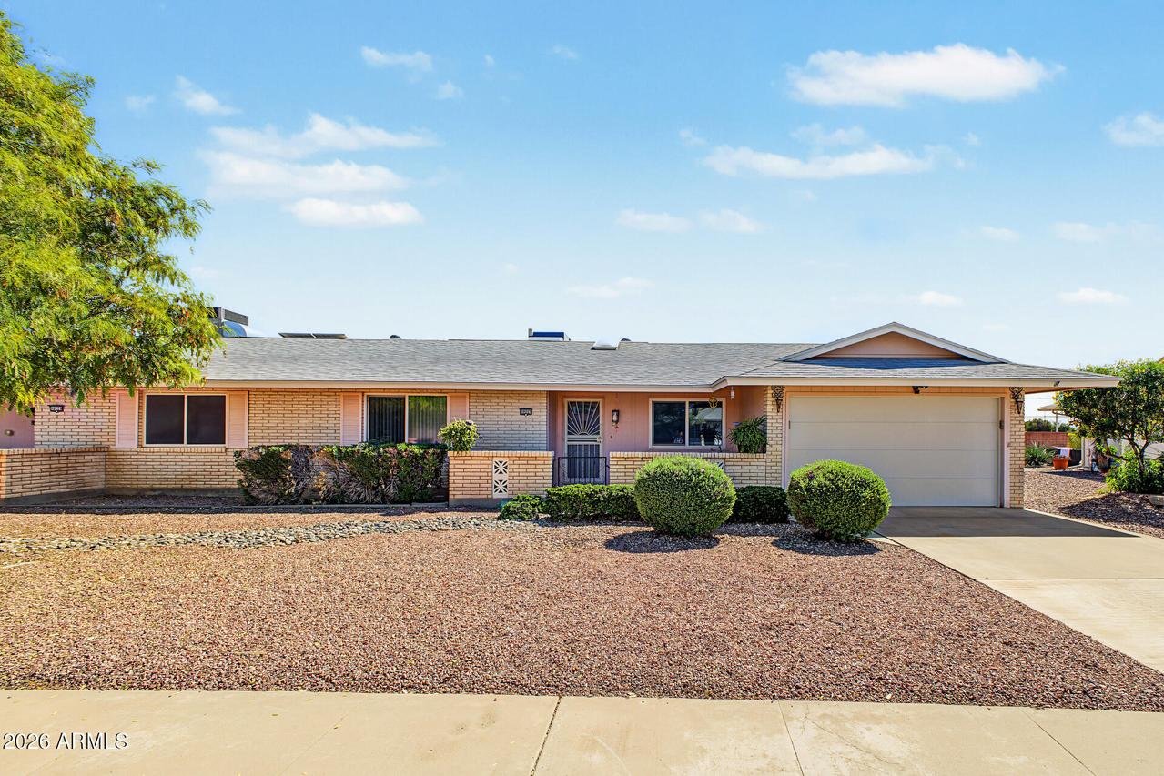 10227 N 108th Ave., Sun City, AZ 85351