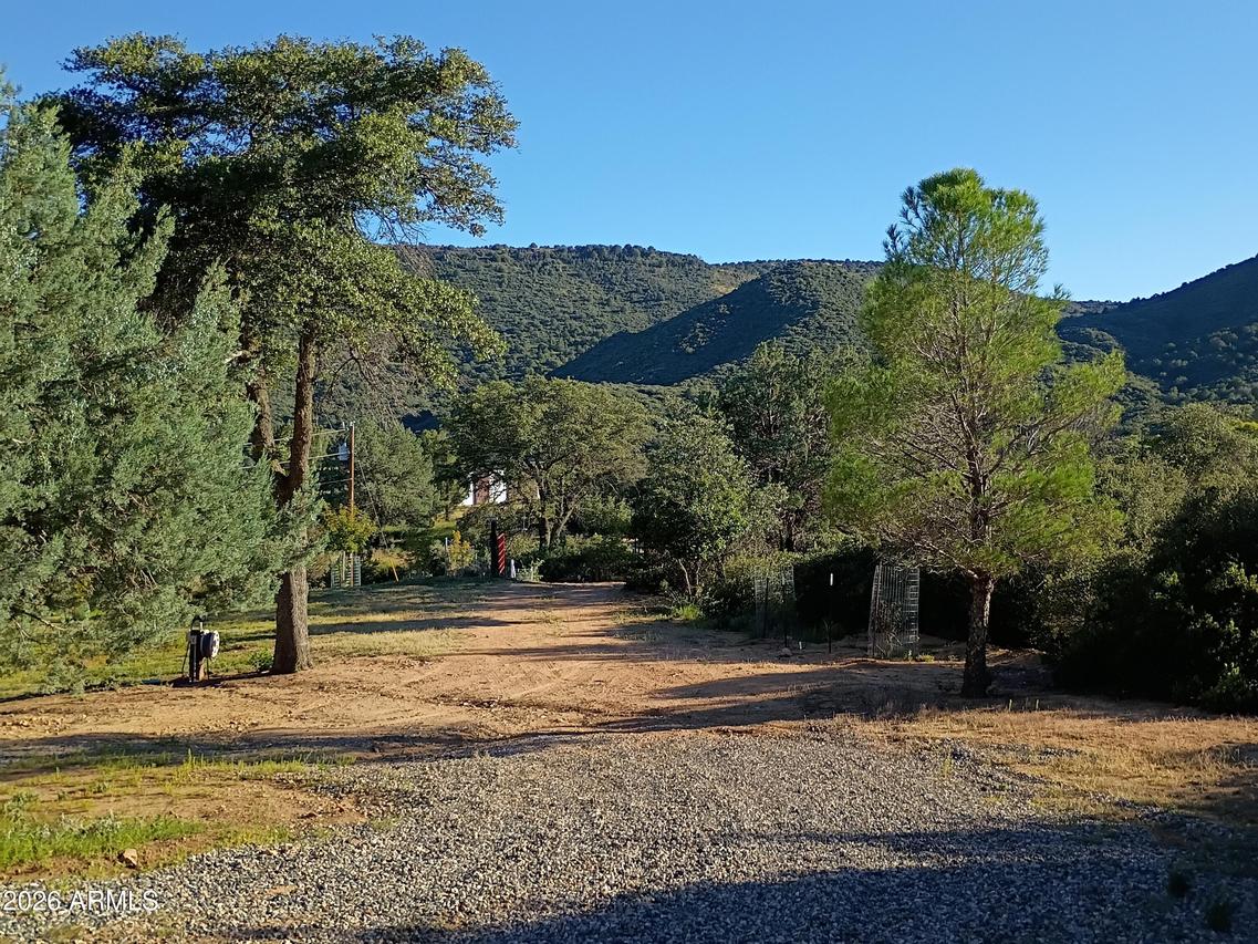 10830 W Cherry Creek Rd. #-, Dewey, AZ 86327