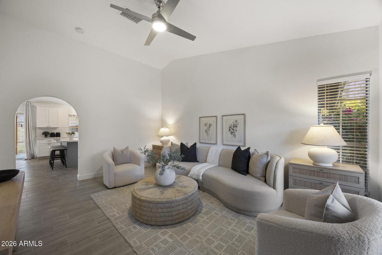 928 E Hope St., Mesa, AZ 85203