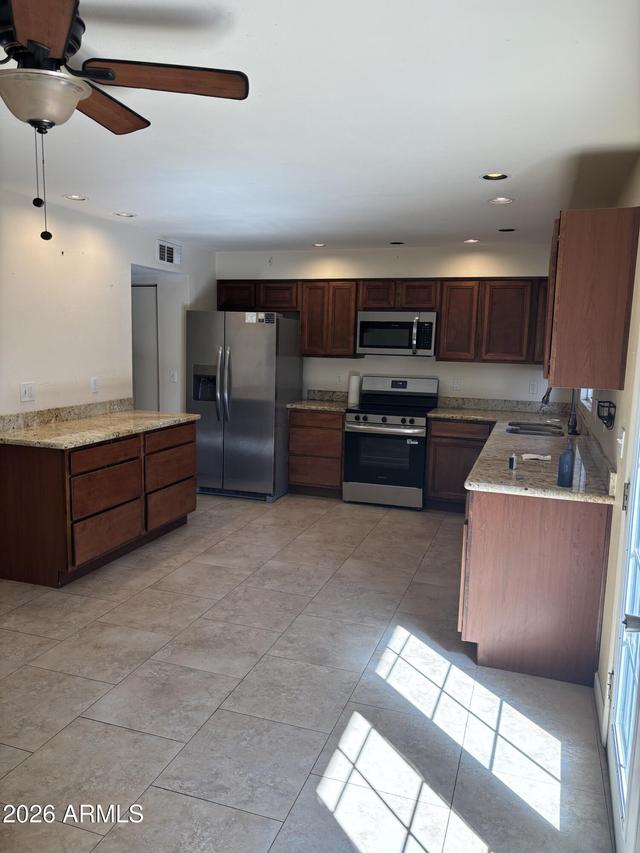 3876 N 30th St., Phoenix, AZ 85016
