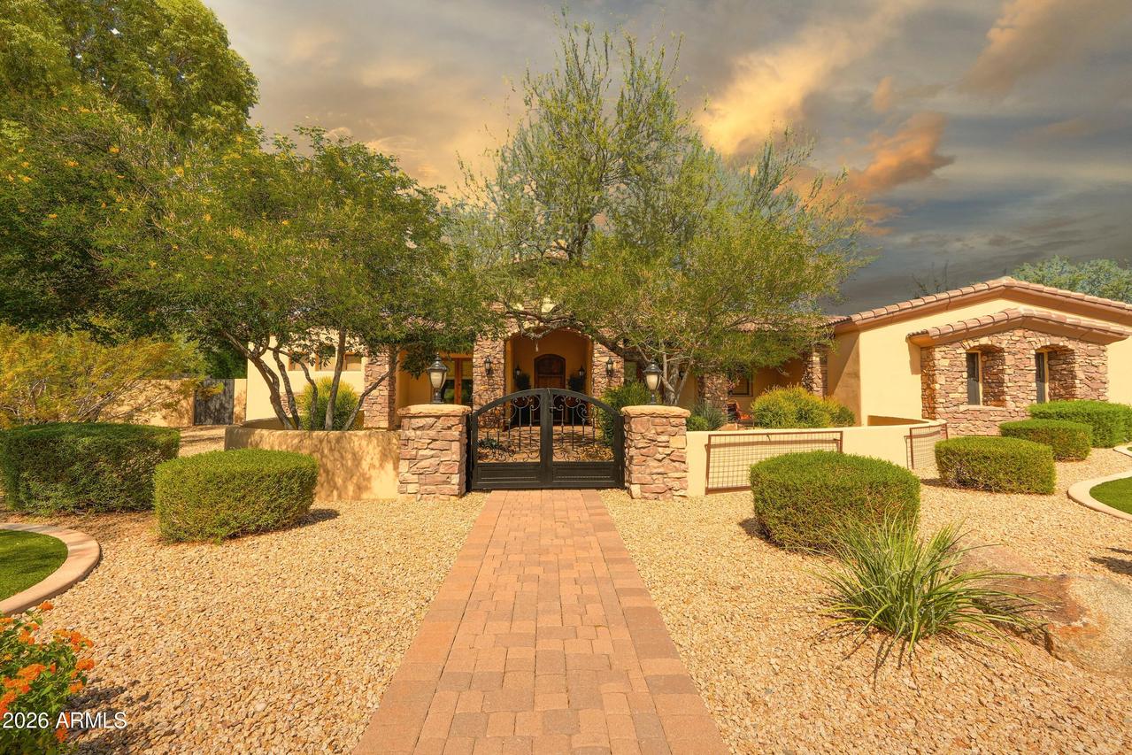 6916 E Sunnyvale Rd., Paradise Valley, AZ 85253