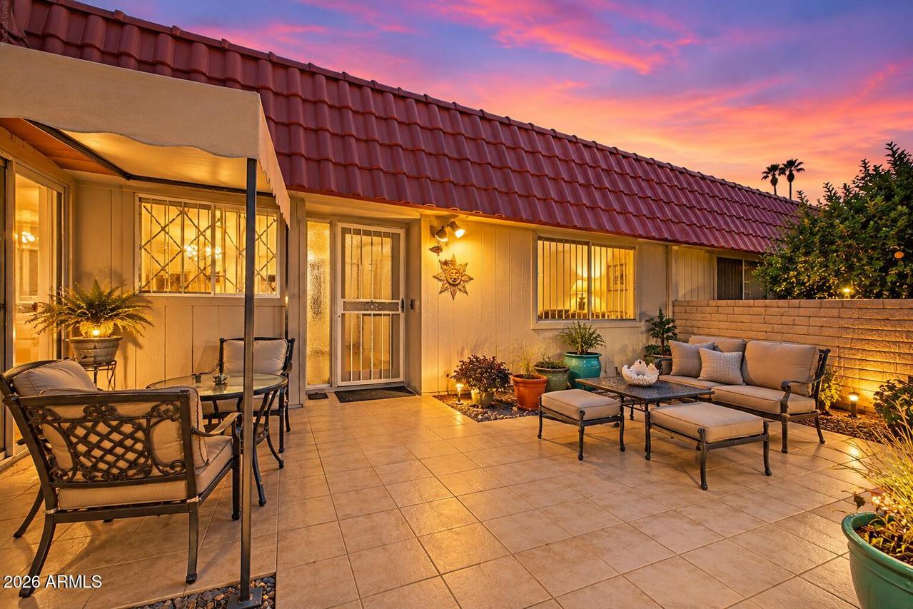 9501 W Oak Ridge Dr., Sun City, AZ 85351