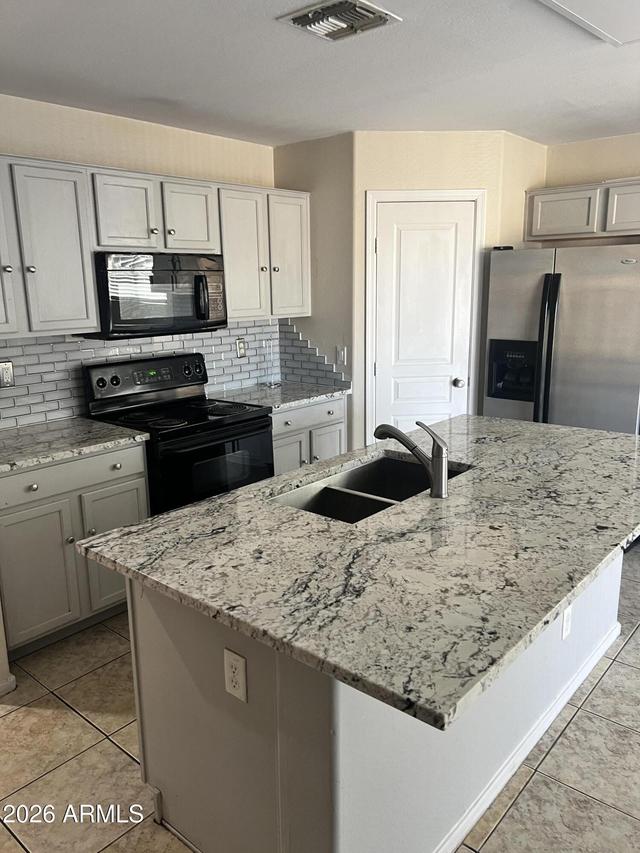 5906 S 16th Dr., Phoenix, AZ 85041