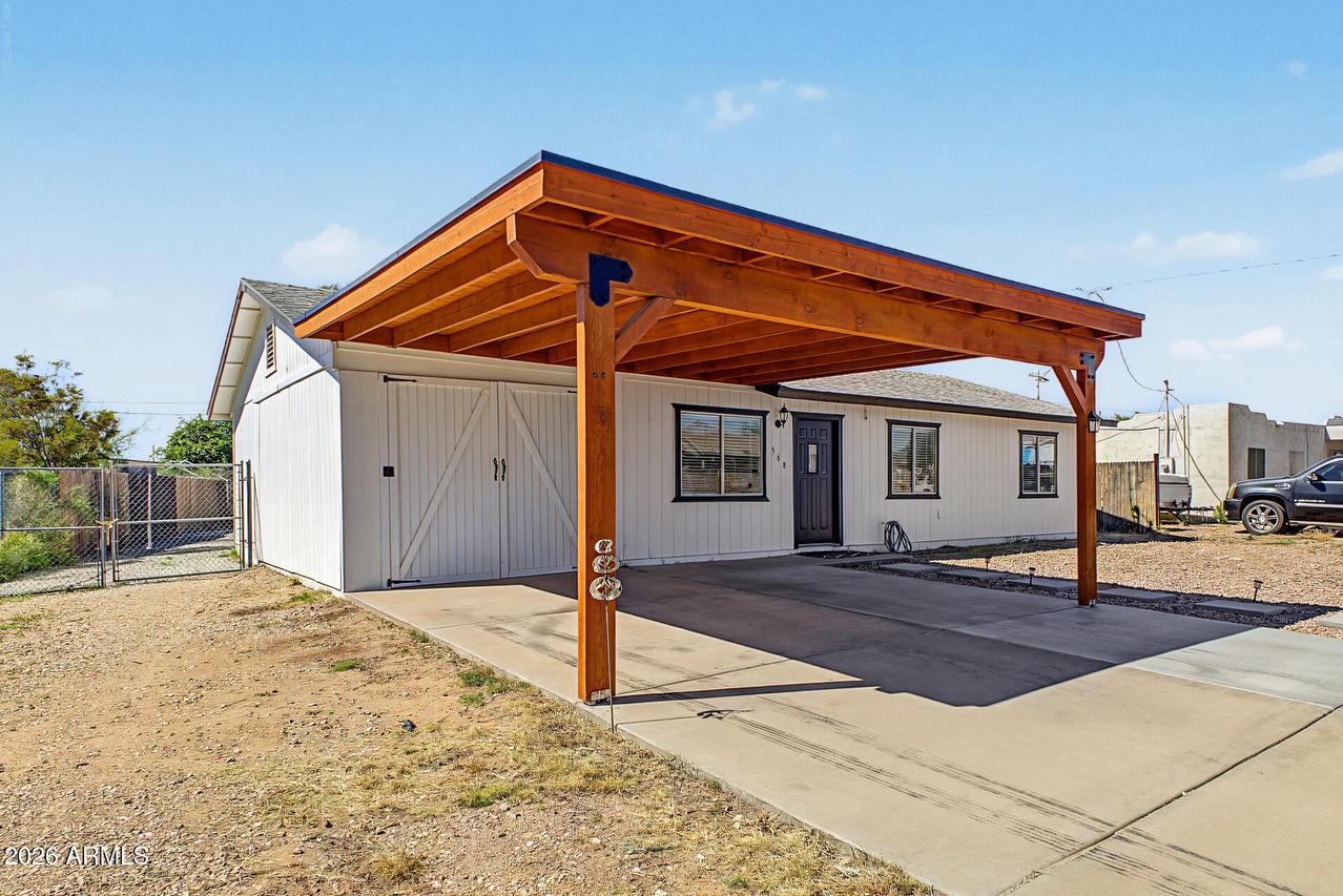568 N 111th St., Mesa, AZ 85207