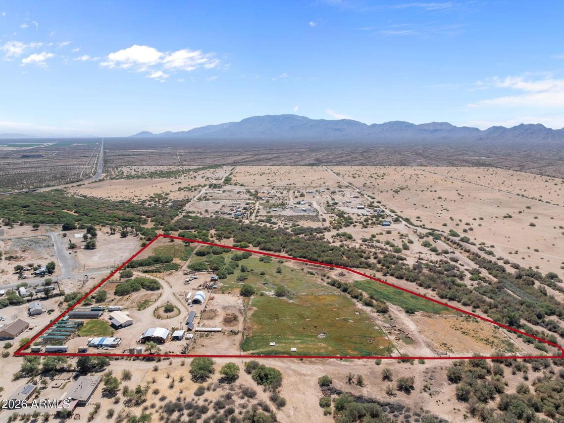 35448 2nd St., Wenden, AZ 85357