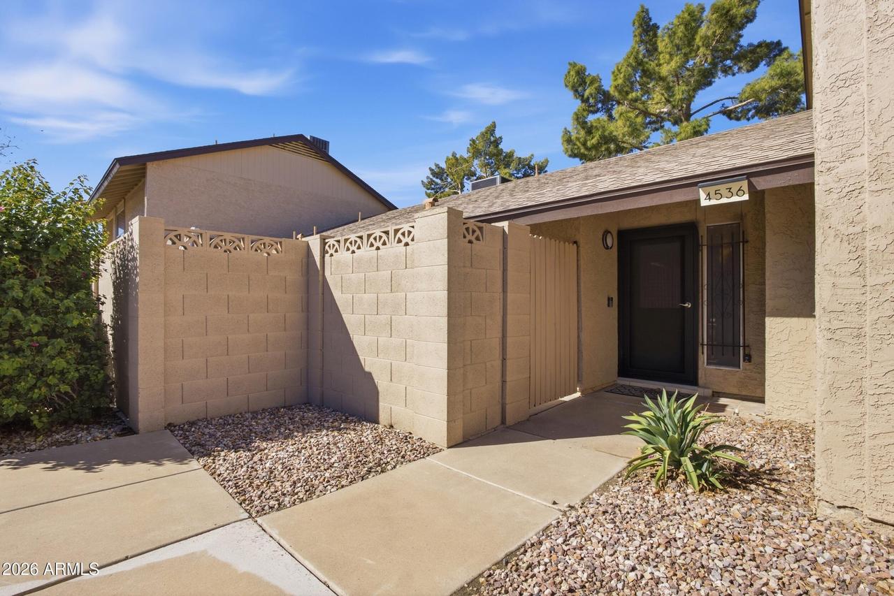 4536 W Continental Dr., Glendale, AZ 85308