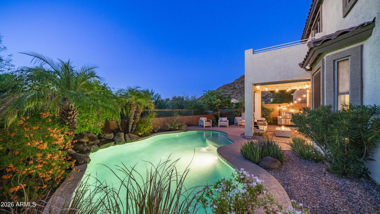 7026 E Regina St., Mesa, AZ 85207