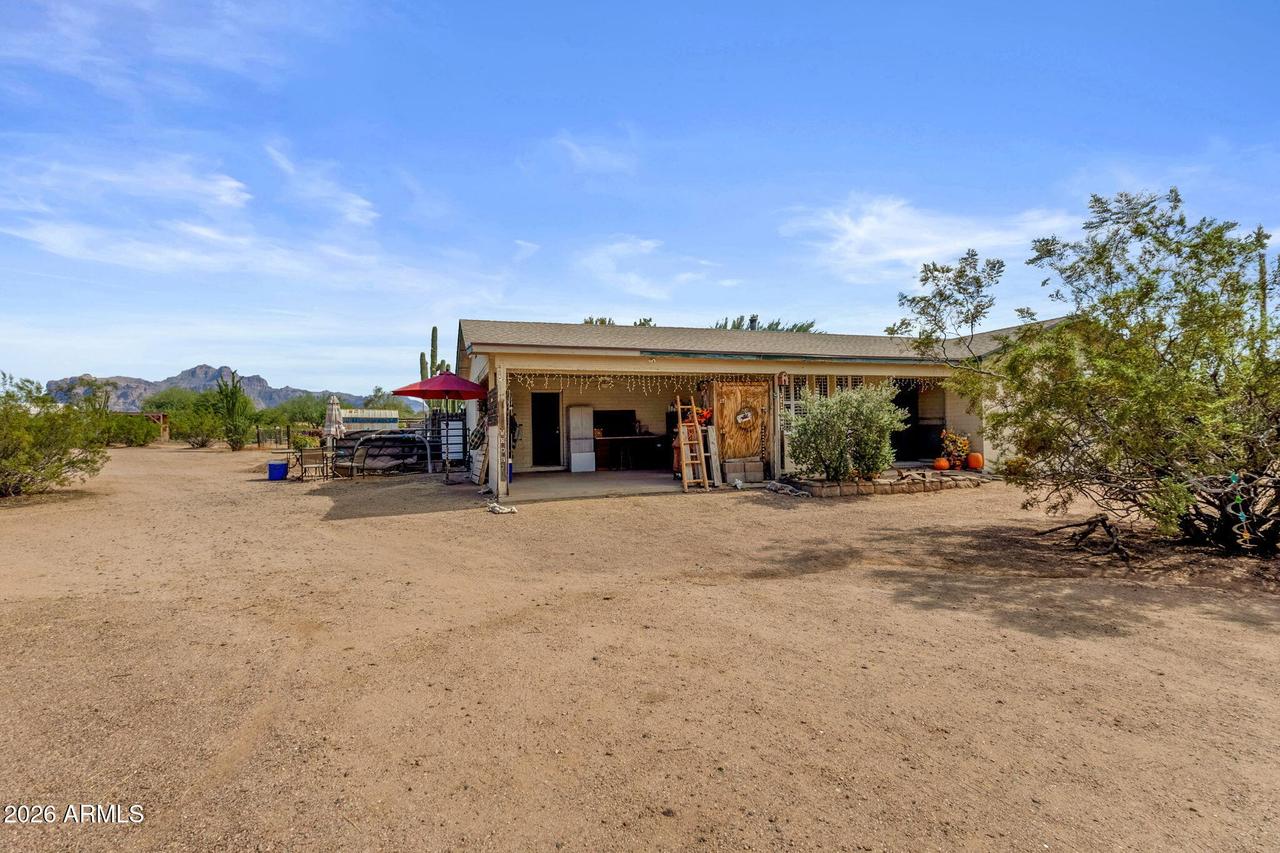 2141 N Plaza Dr., Apache Junction, AZ 85120