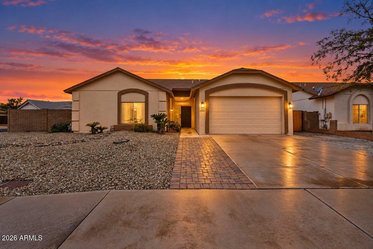5418 N 102nd Ave., Glendale, AZ 85307