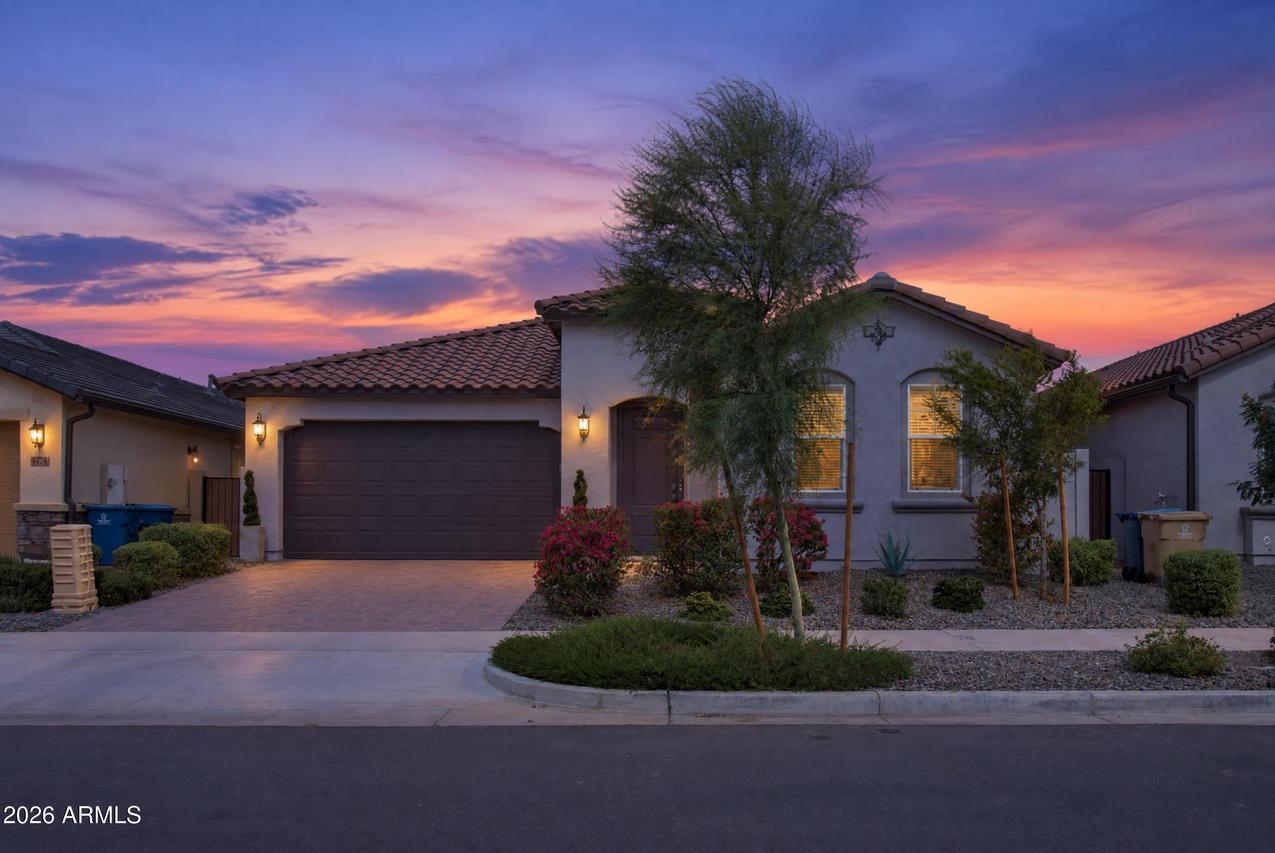 1402 W Golden Ore Pass, Apache Junction, AZ 85120