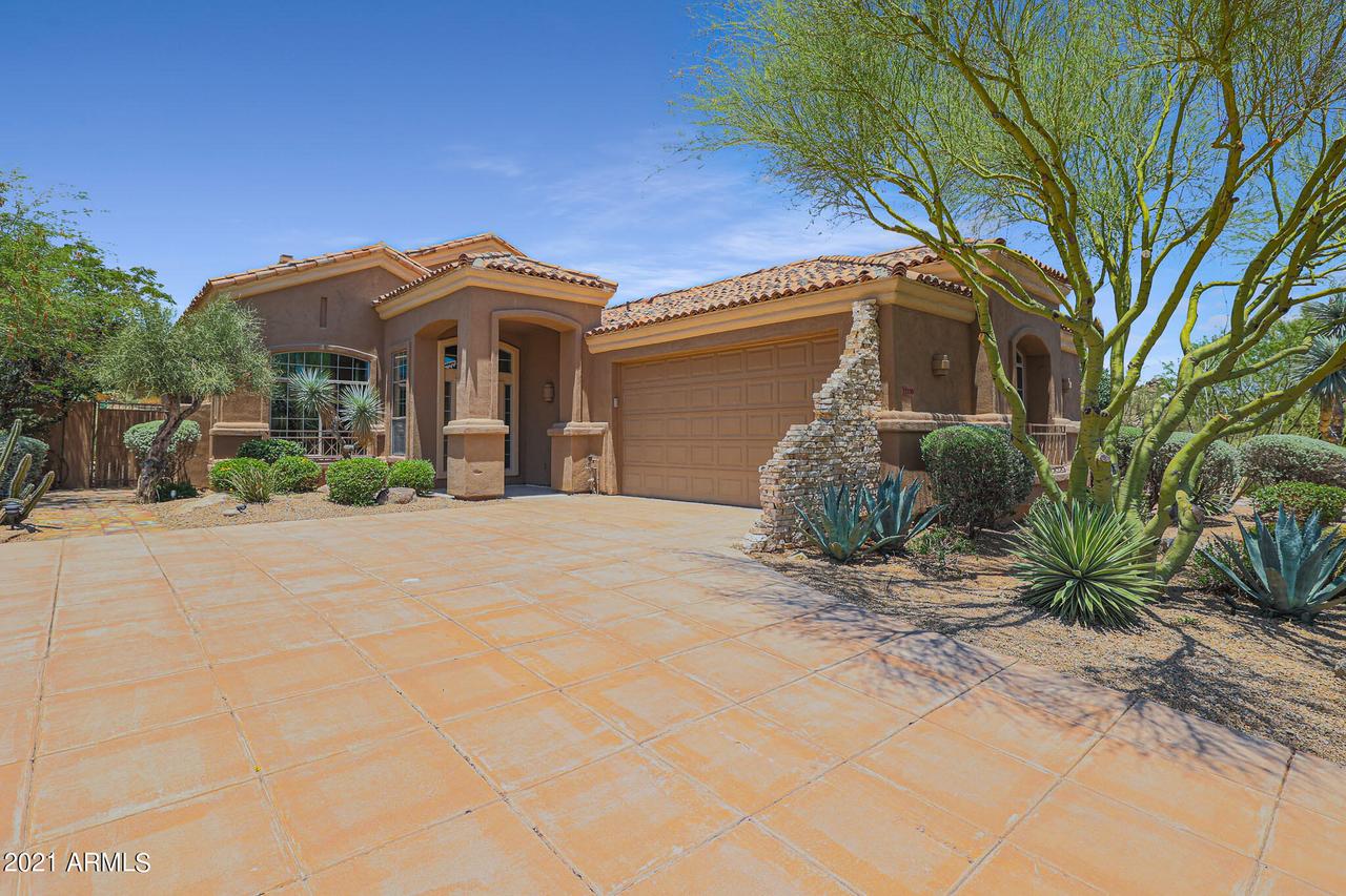 11530 E Desert Willow Dr., Scottsdale, AZ 85255