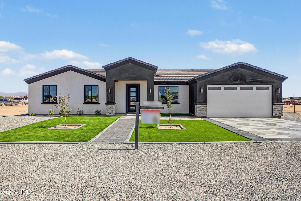 2953 S 335th Ave., Tonopah, AZ 85354