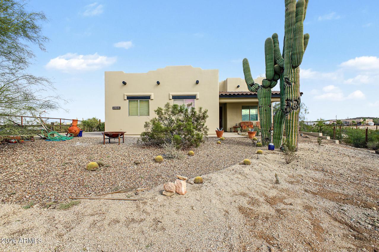 28515 N Saddle Tramp Way, San Tan Valley, AZ 85144