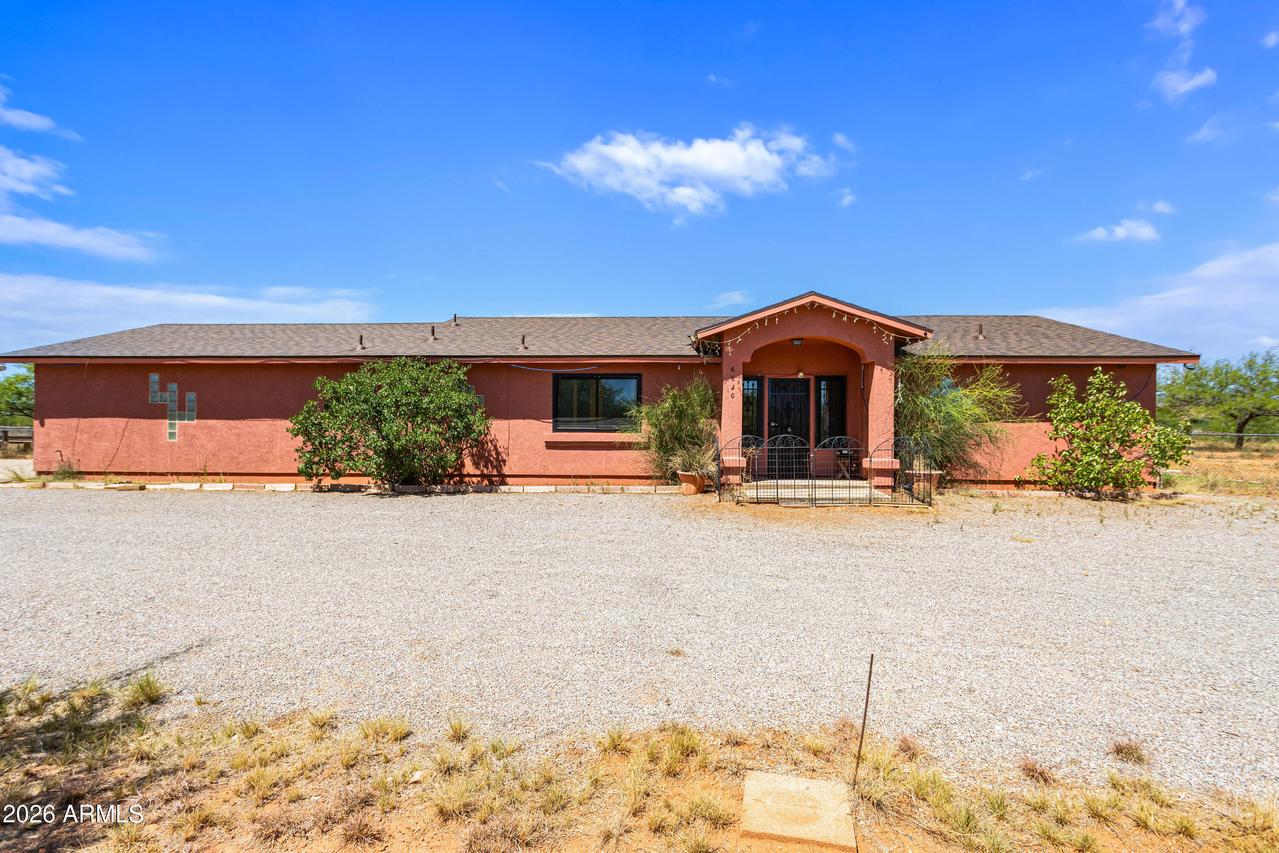 6620 S Moson Rd., Hereford, AZ 85615