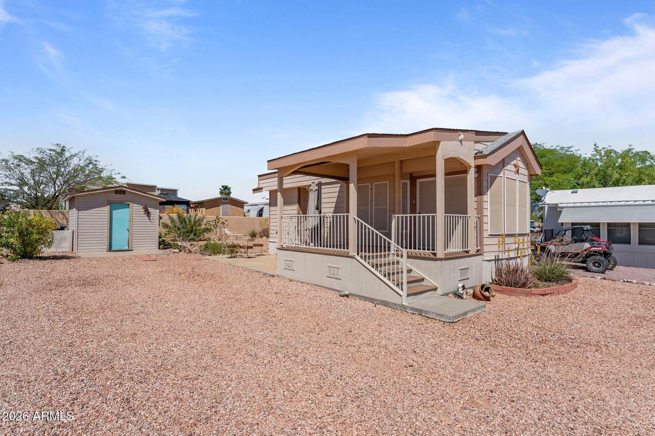 21300 W Outlaw Dr., Congress, AZ 85332