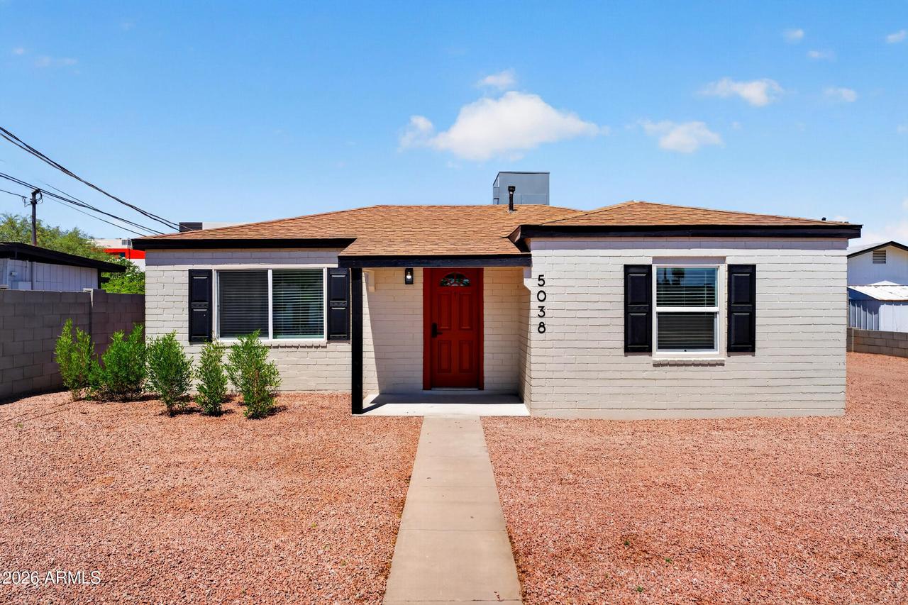 5038 N 18th Ave., Phoenix, AZ 85015