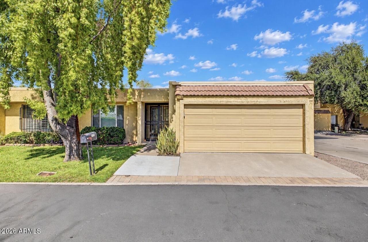 2116 W Claremont St., Phoenix, AZ 85015