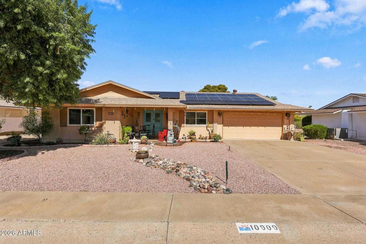 10909 W Roundelay Cir., Sun City, AZ 85351