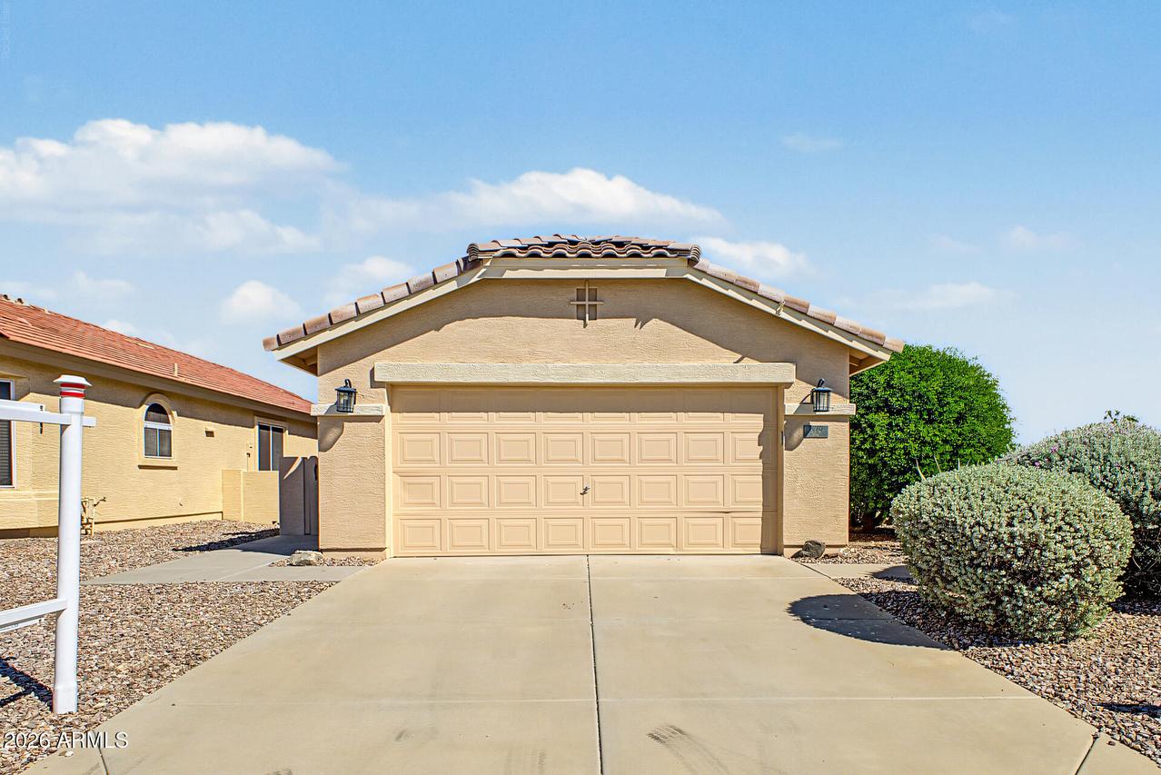 679 S 233rd Dr., Buckeye, AZ 85326