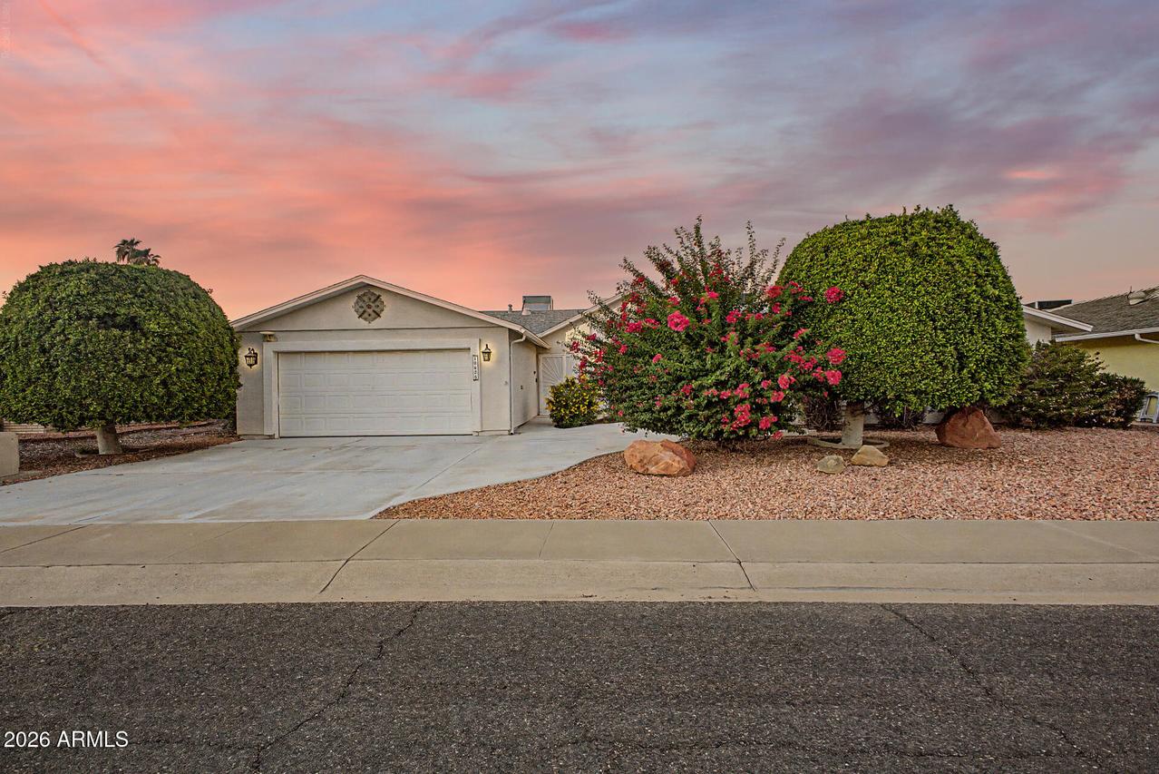 10626 W Emerald Point, Sun City, AZ 85351