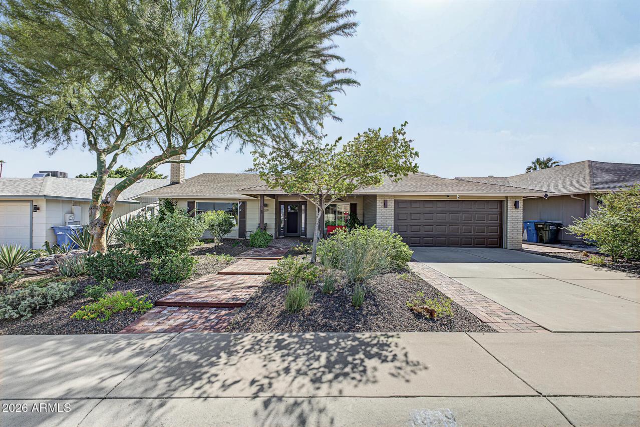 4319 E Sacaton St., Phoenix, AZ 85044