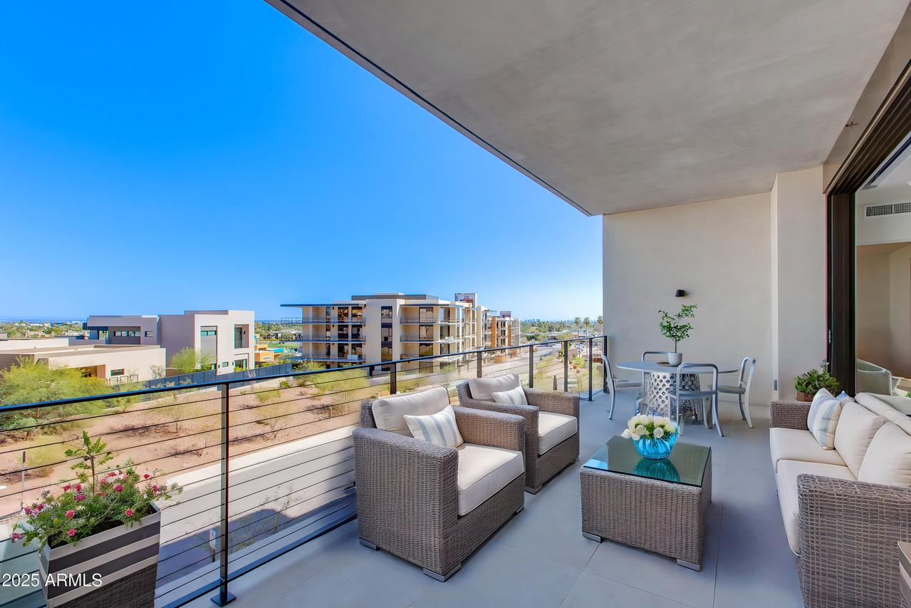 5000 N Camelback Ridge Dr. #206, Scottsdale, AZ 85251