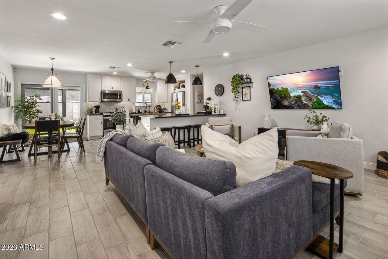 2301 E Whitton Ave., Phoenix, AZ 85016
