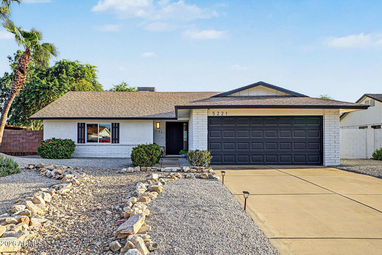 5221 E Tierra Buena Ln., Scottsdale, AZ 85254