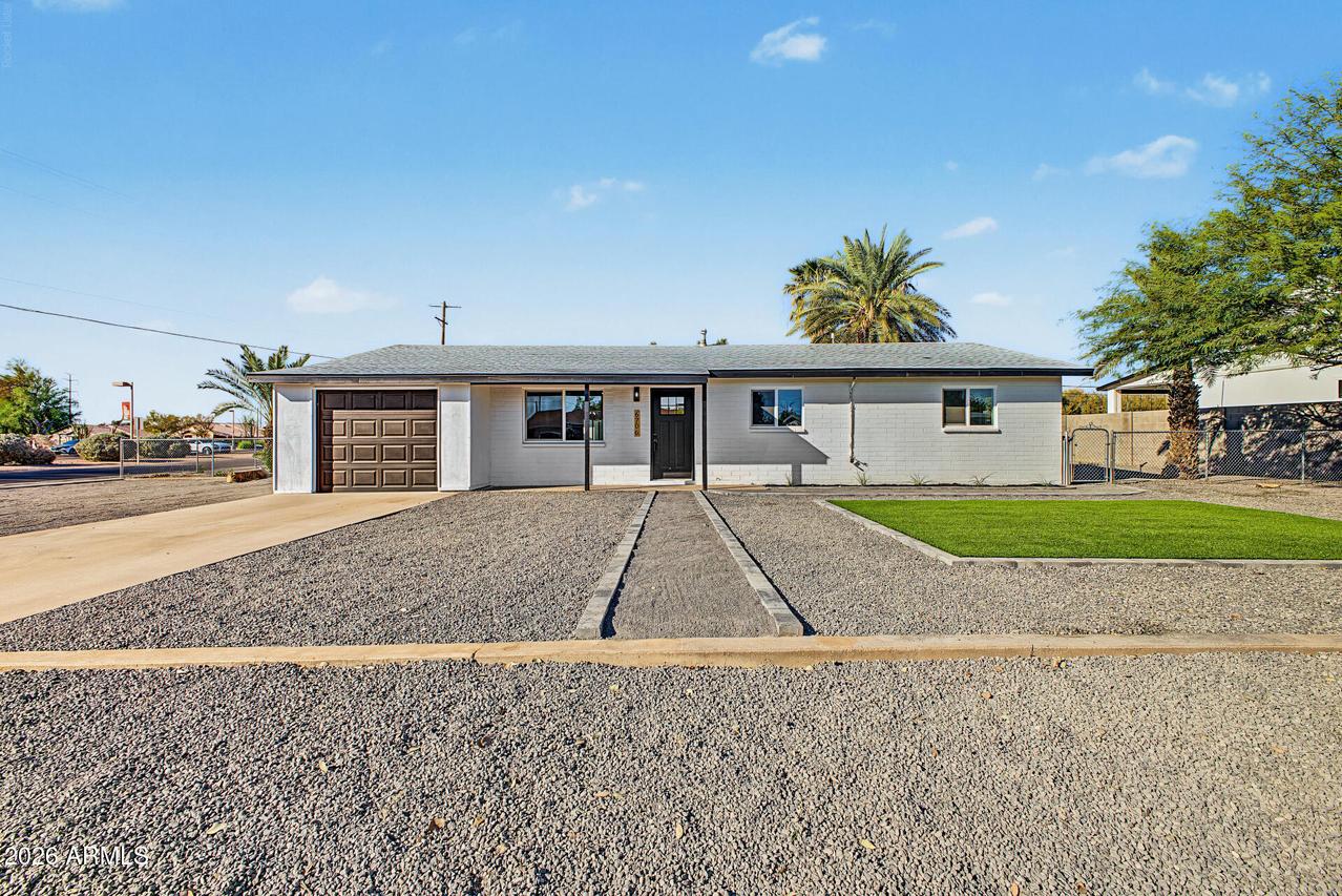 6706 E Butte St., Mesa, AZ 85205
