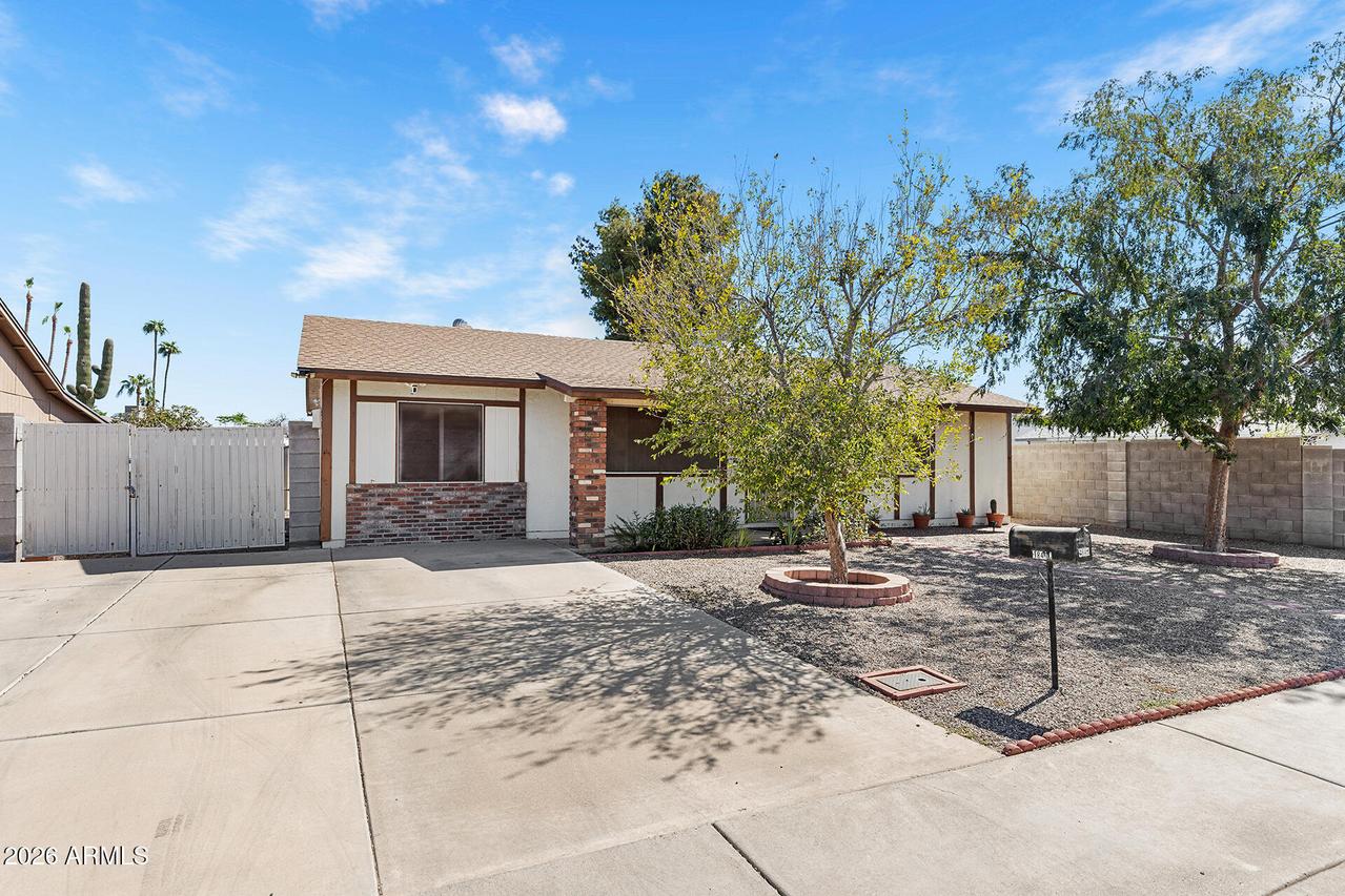 18419 N 32nd Ln., Phoenix, AZ 85053