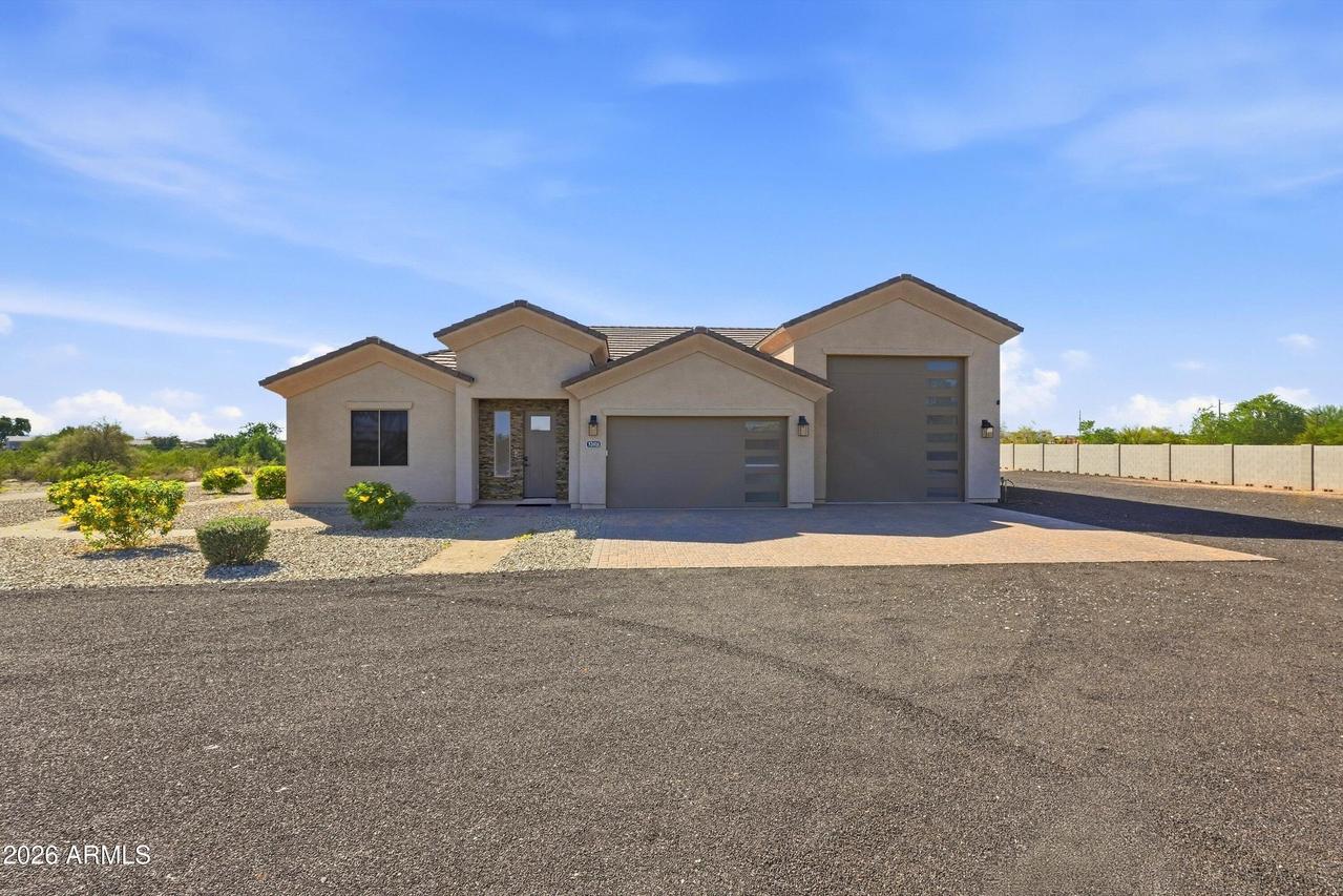 32014 N 167th Ave., Surprise, AZ 85387
