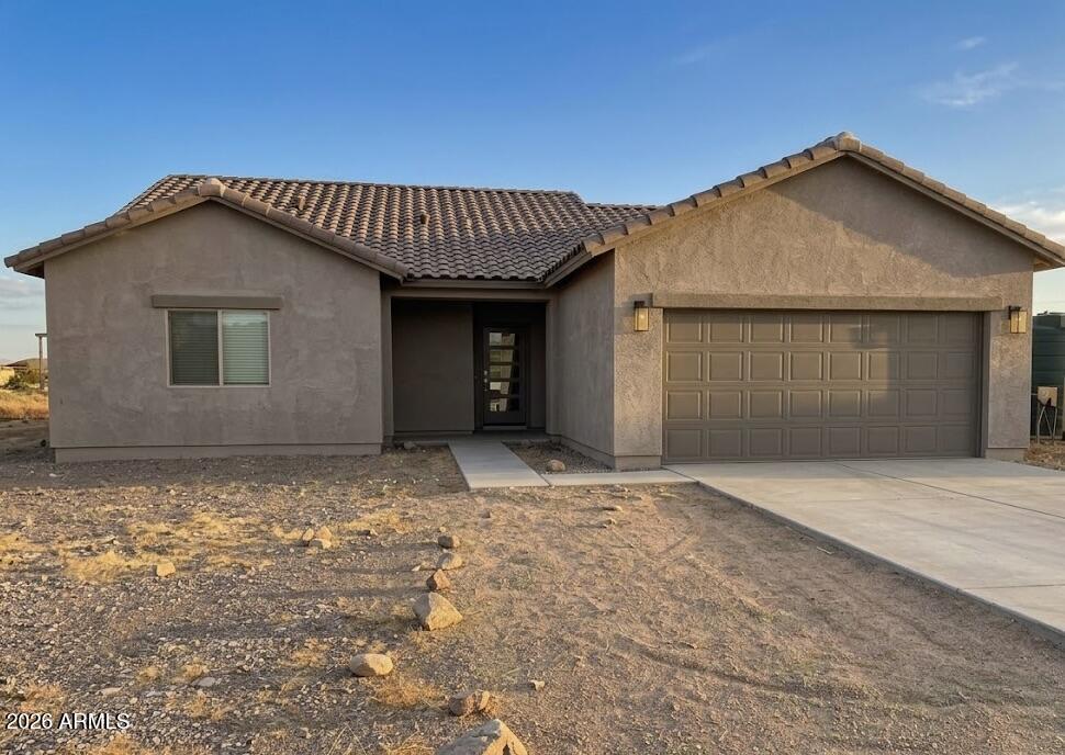47821 N 43rd Ave., New River, AZ 85087