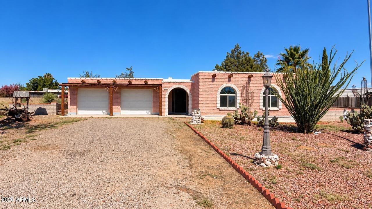 1017 E Justin St., Pearce, AZ 85625